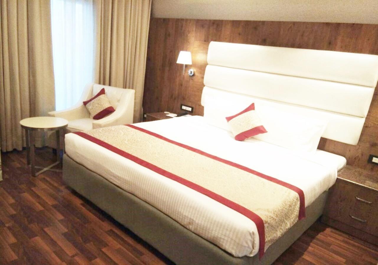 Ss Lumina Hotel Bangalore Dış mekan fotoğraf