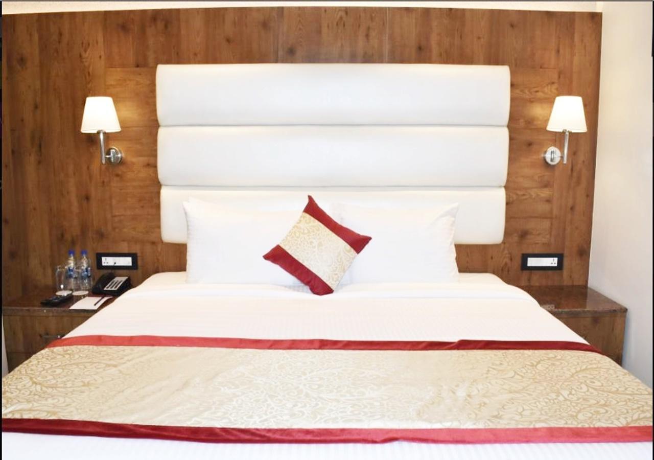 Ss Lumina Hotel Bangalore Dış mekan fotoğraf