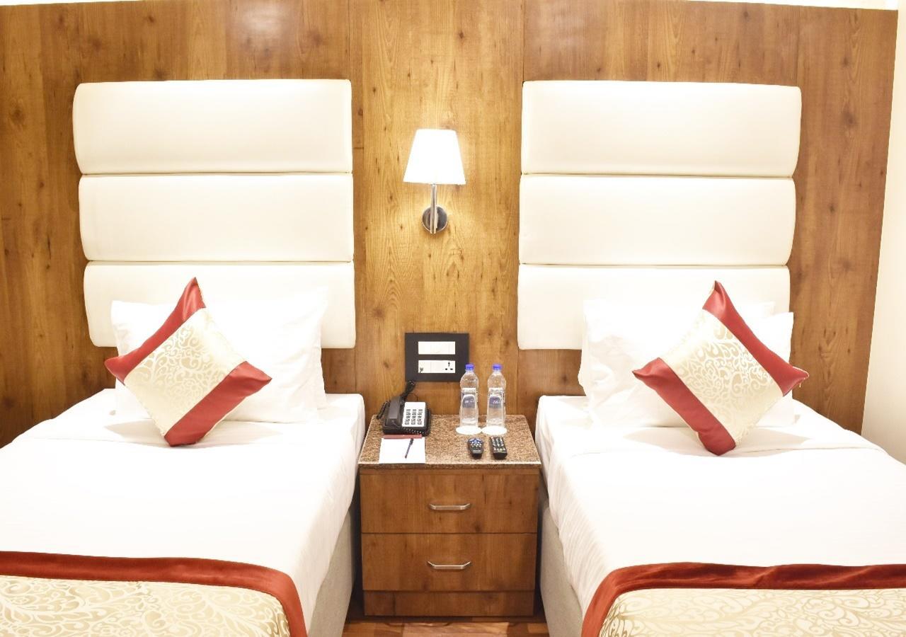 Ss Lumina Hotel Bangalore Dış mekan fotoğraf